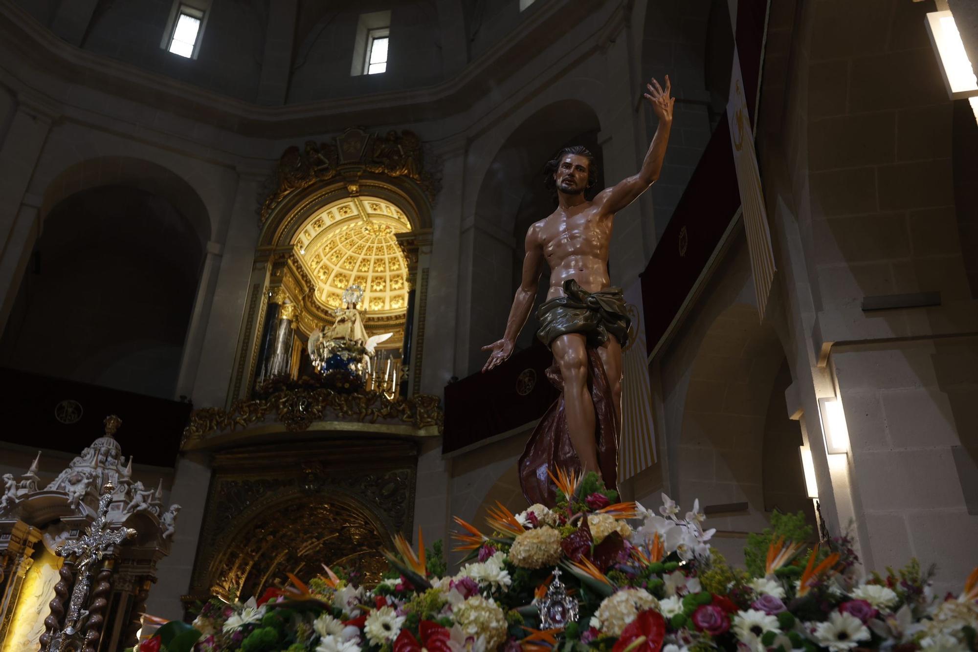 Así ha sido el traslado de la Virgen de la Alegría al Convento de las Monjas de la Sangre y la Santa Eucaristía en San Nicolás