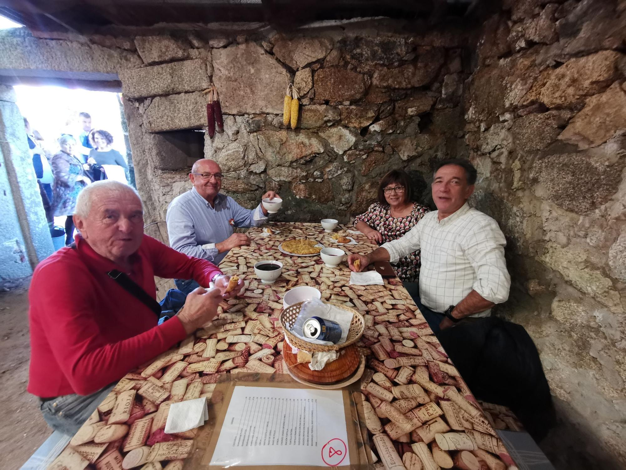 Fe y comida arropan al San Martiño en Moaña