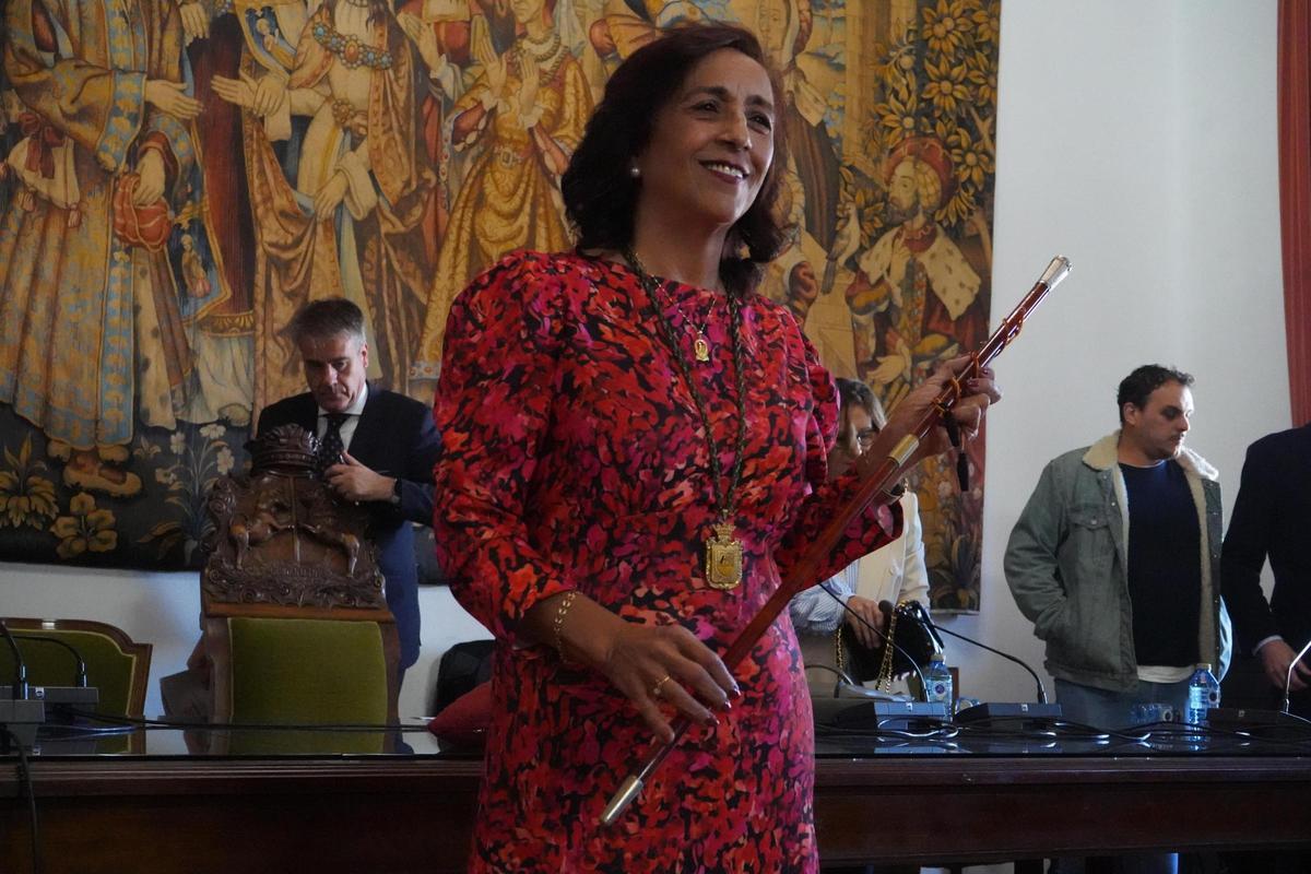 Las imágenes de la moción de censura en Toro contra Rafael González: Ángeles Medina, nueva alcaldesa Las imágenes de la moción de censura en Toro contra Rafael González: Ángeles Medina, nueva alcaldesa