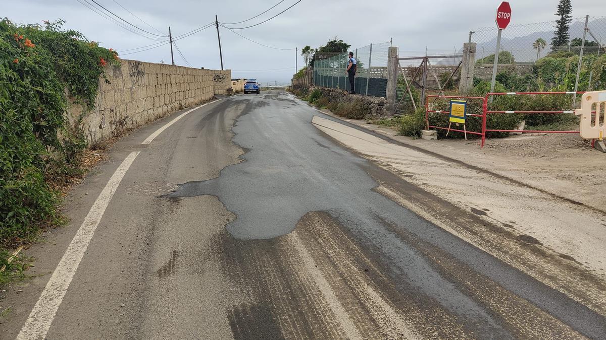 Cierre del camino de La Costa