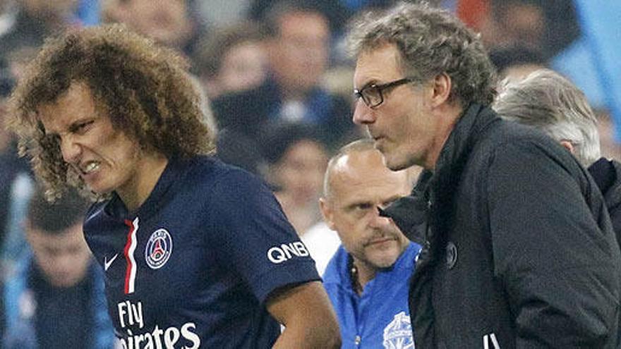 David Luiz, casi descartado para jugar ante el Barcelona