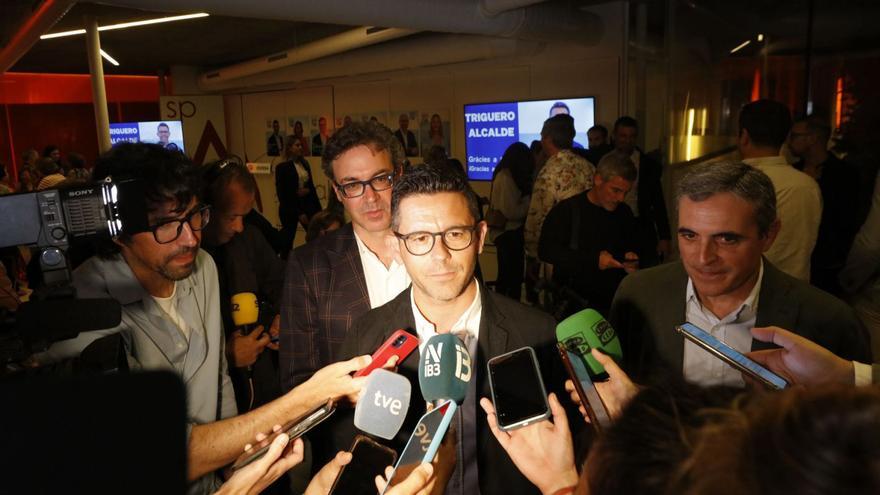 Rafa Triguero atiende a los medios el pasado domingo, tras conocerse que sería el próximo alcalde de Vila.