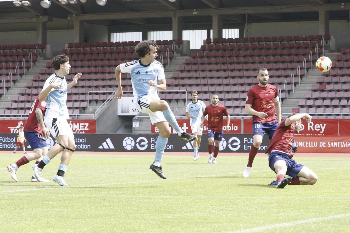 Charly y Unai Peón, frente al Estradense en el duelo del pasado fin de semana.