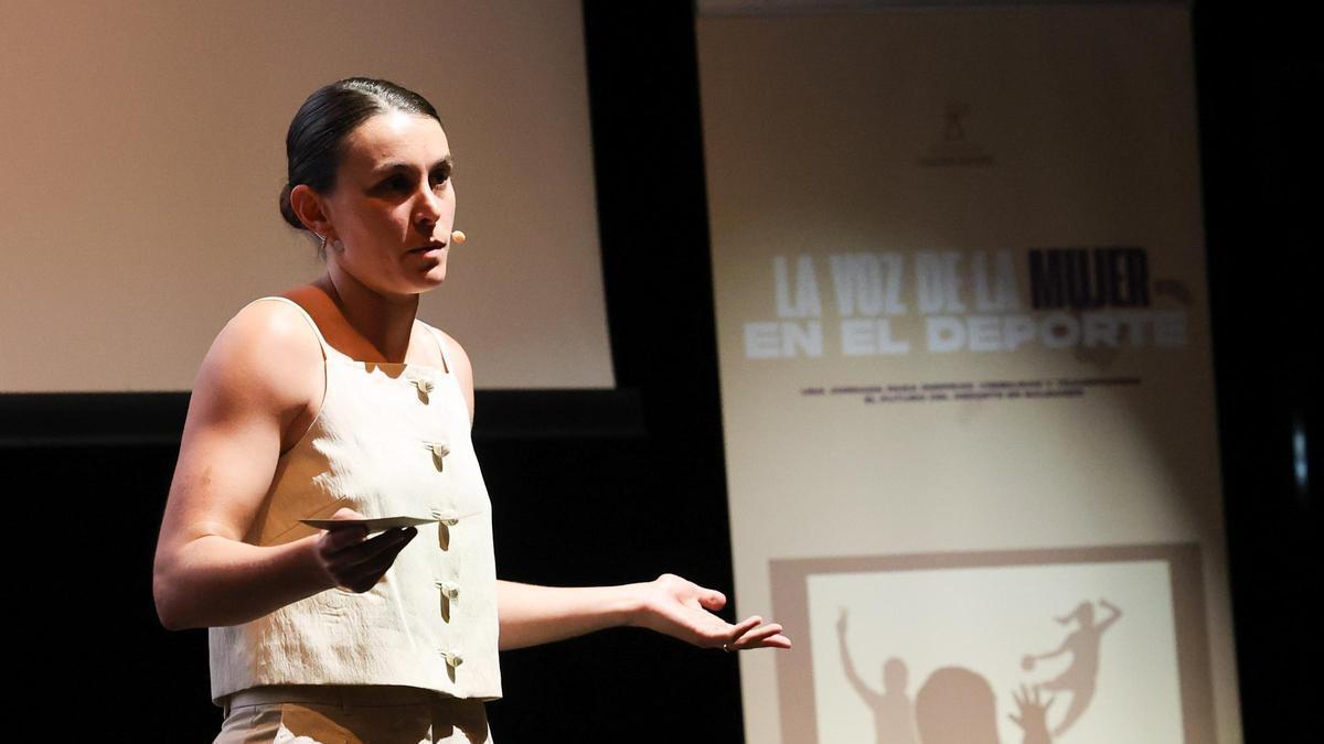 Algunas imágenes de la jornada 'La voz de la mujer en el deporte'