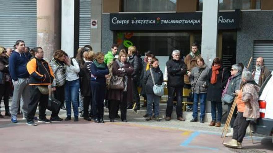 Minut de silenci a la plaça d&#039;Europa en record de Quesada, dilluns