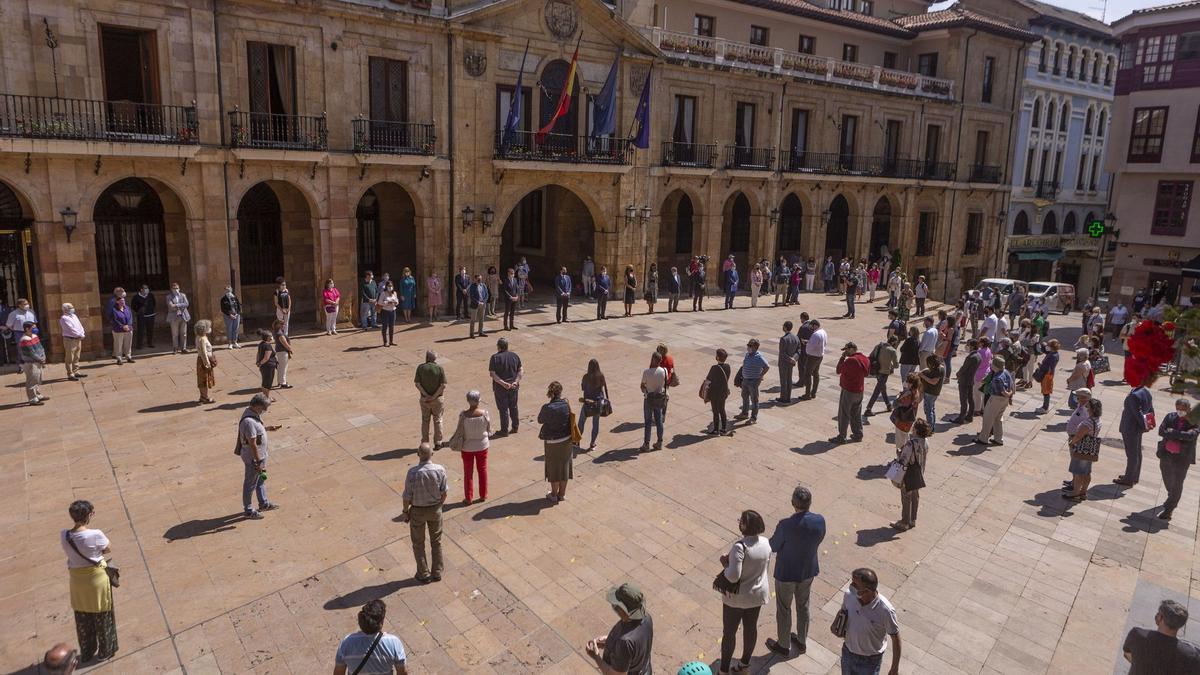 Concentración en Oviedo contra la violencia vicaria