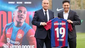 La presentación de Vitor Roque con el Barça