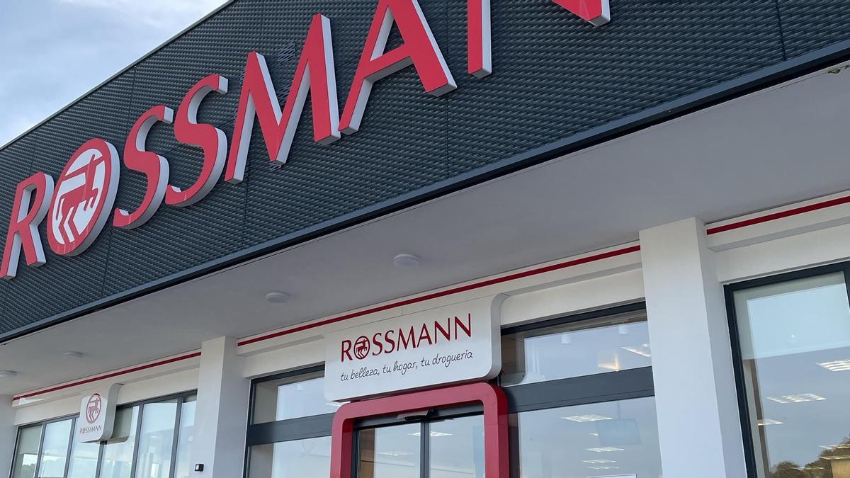 Die dritte Rossmann-Filiale eröffnet in Felanitx.