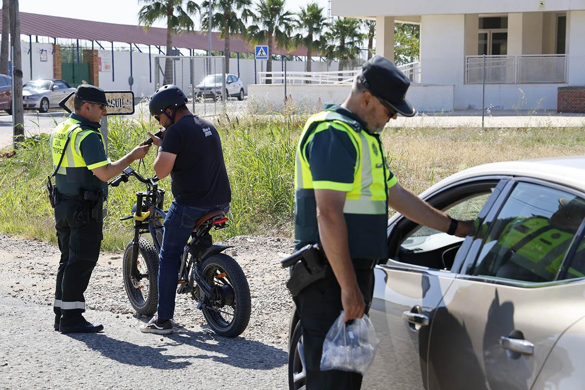 Un día con la Guardía Civil de tráfico en Córdoba Un día con la Guardía Civil de tráfico en Córdoba