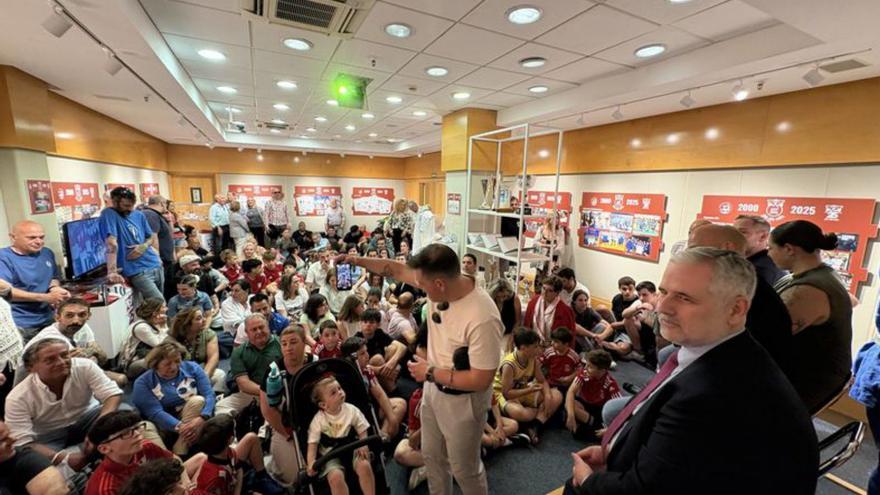 Exposición por las bodas de plata del Judo Club Avilés en su 25.º aniversario
