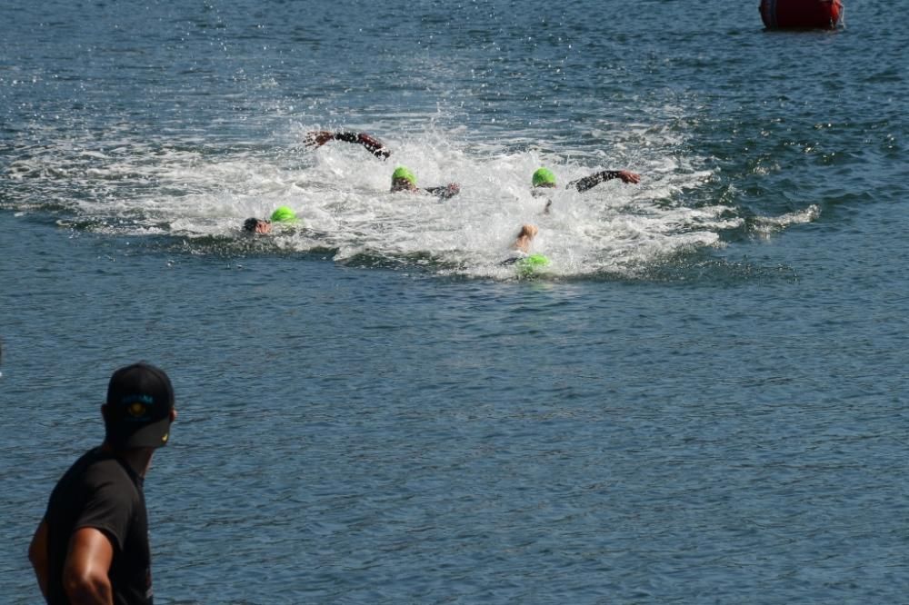 La Travesía a Nado de Moaña reúne a lo mejor del triatlón nacional