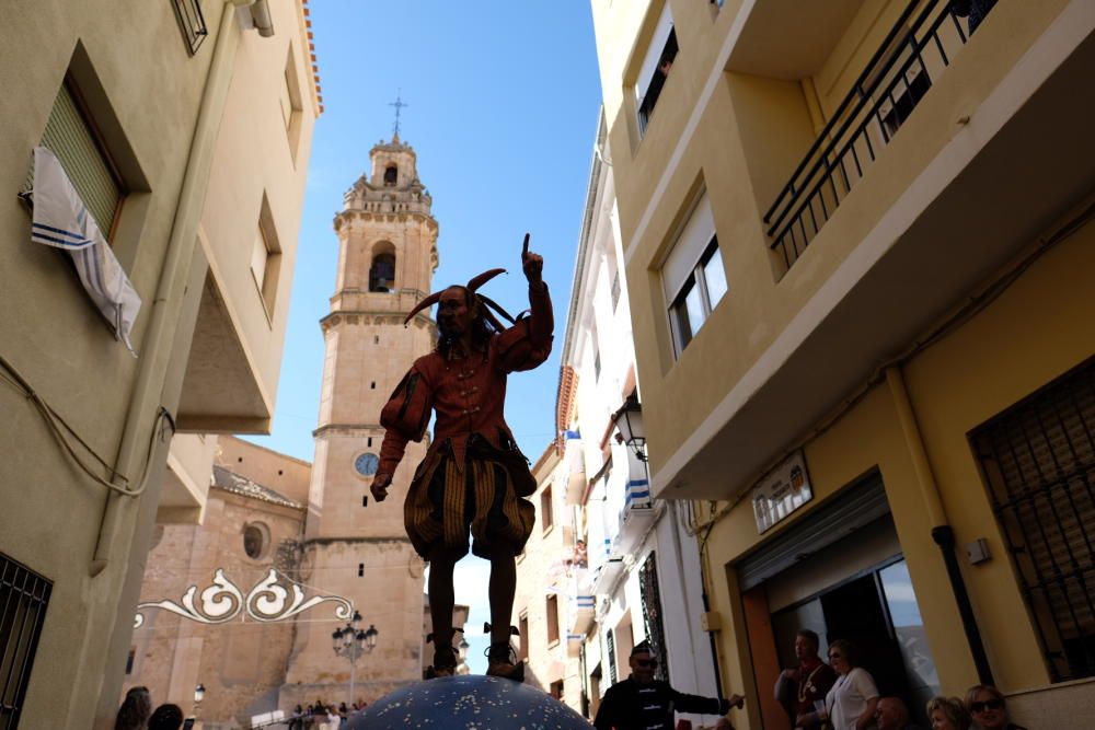 Desaparecida hace décadas. La comparsa mora, ausente en el último siglo, regresó por un día con el jefe de los «Moro Vells» al mando