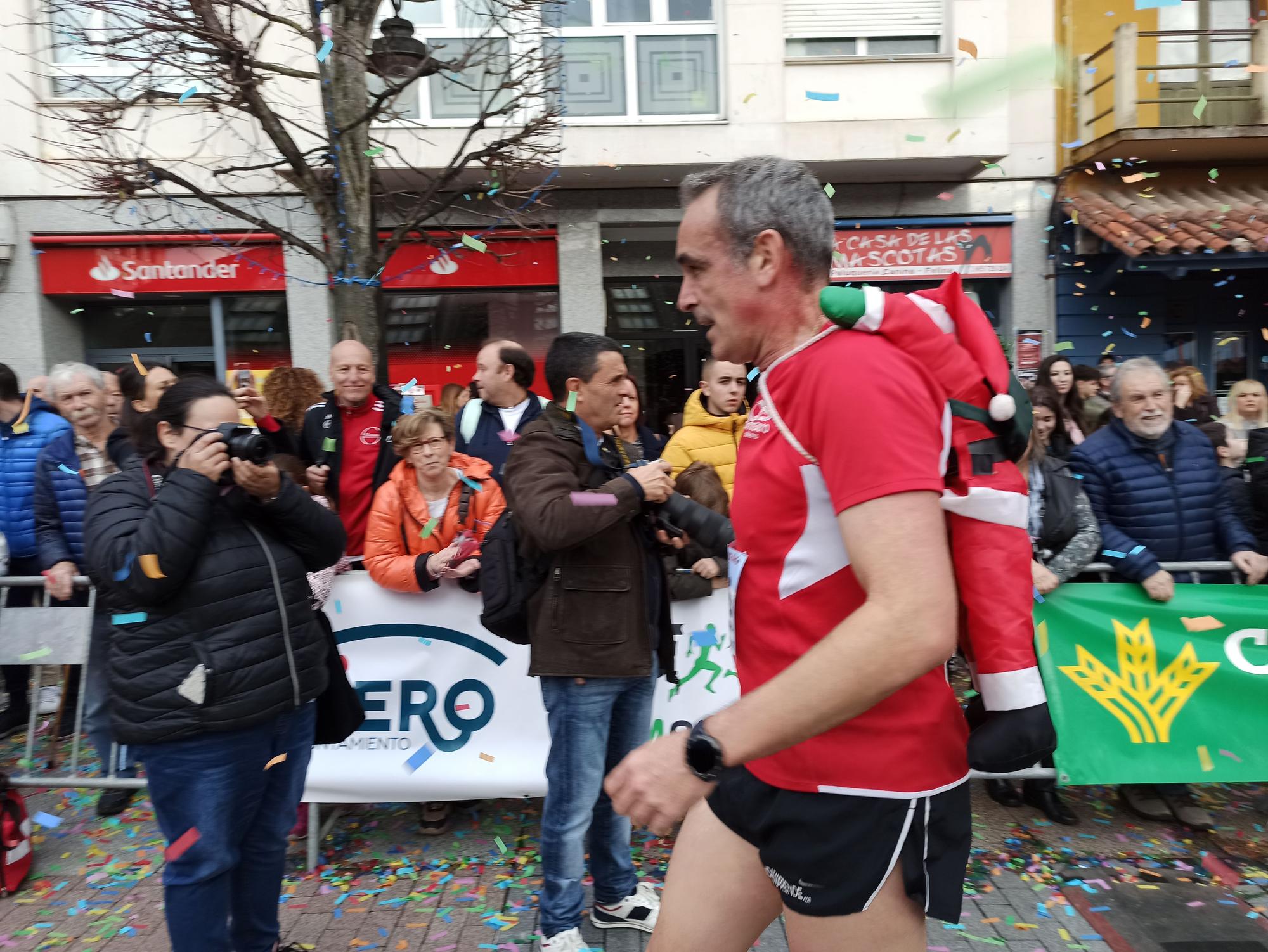 Casi 1.500 participantes disputan la carrera de Fin de Año de Pola de Siero