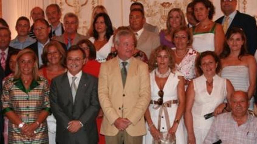 Encuentro de Valcárcel con los murcianos de Ceuta