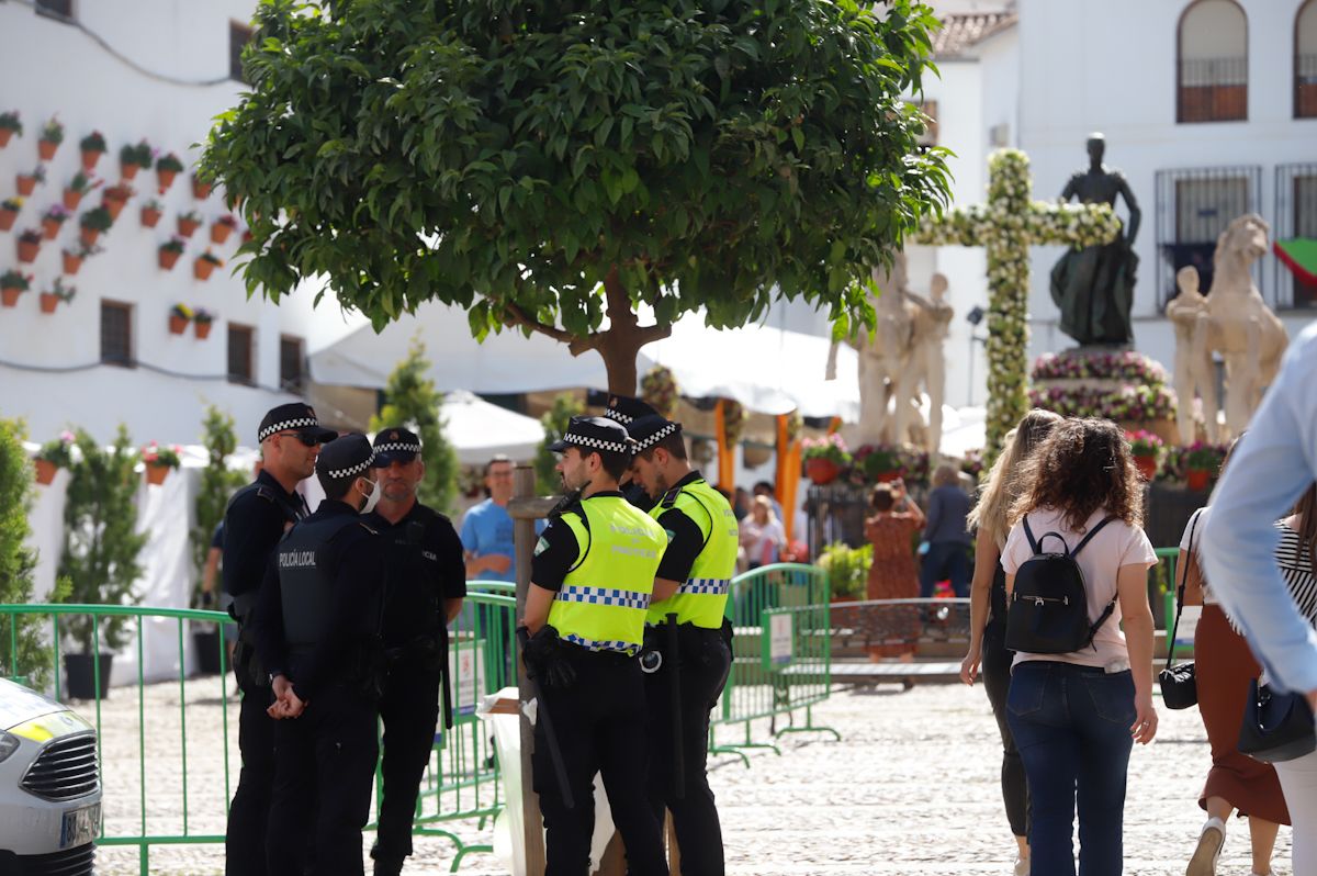 Las Cruces de Mayo florecen tras la tormenta