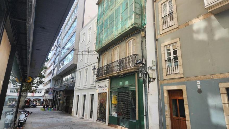 El atractivo de un edificio en mal estado del barrio de Pescadería de A Coruña: pagan un 50% más de su precio en una subasta judicial