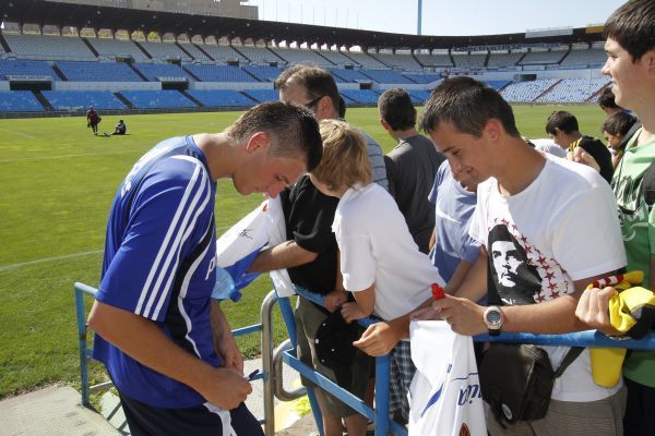 Adam Pinter se entrena por primera vez con el Real Zaragoza