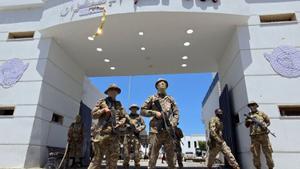 Atrapats a Líbia nou empresaris espanyols per la guerra entre milícies