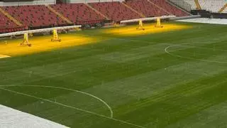 Vallecas busca el milagro bajo la lluvia