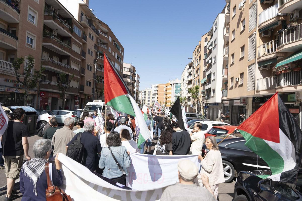 Fotogalería | Así se ha vivido la manifestación por el Día Internacional del Trabajo en Badajoz