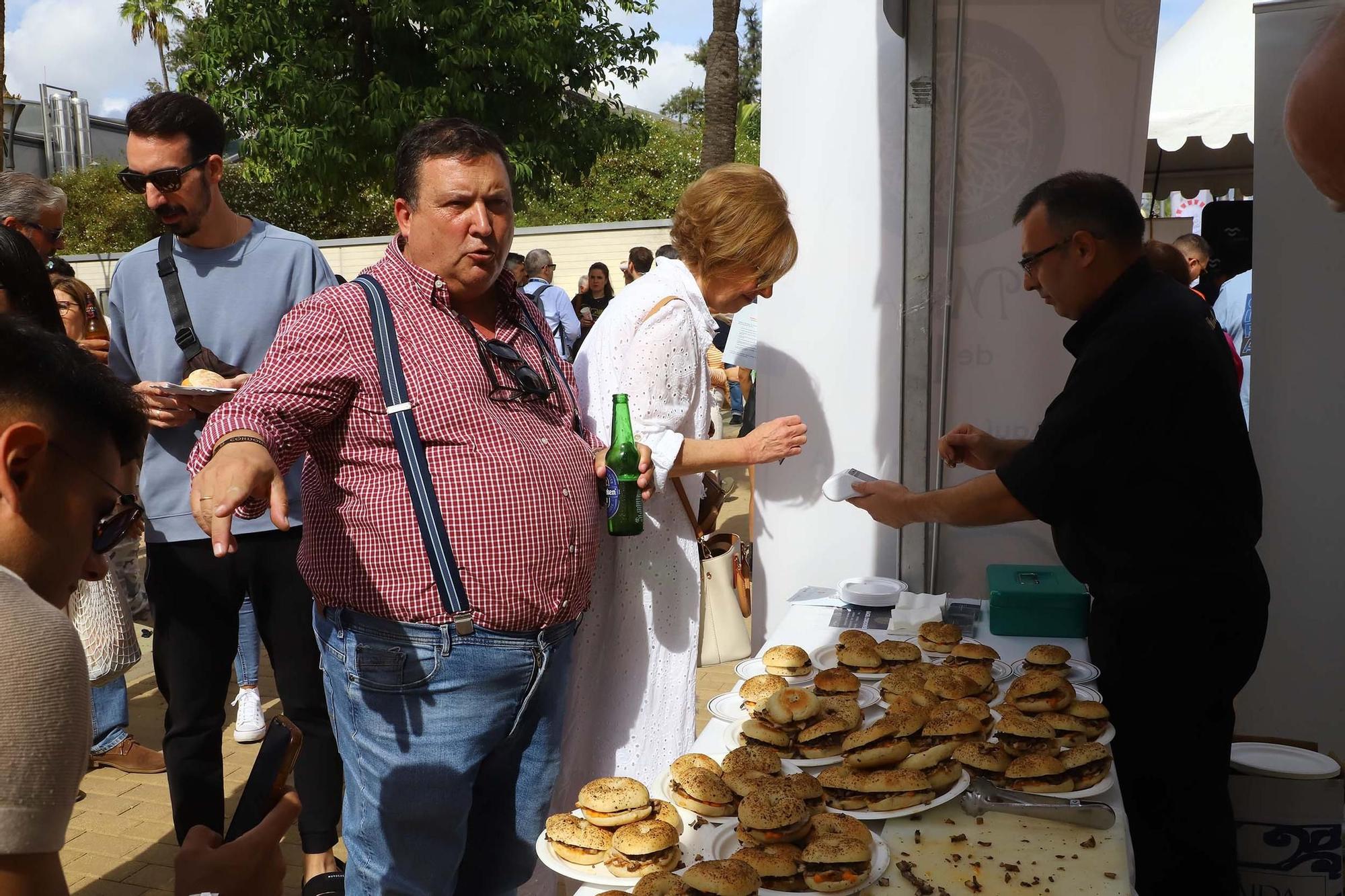 En imágenes el comienzo de Califato Goumet en el Paseo de la Victoria