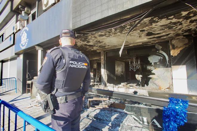 Investigan un incendio en la discoteca Babylonia Alicante