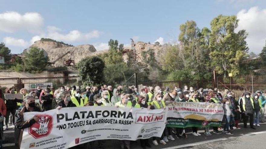 Una de las manifestaciones contra el proyecto de restauración presentado.