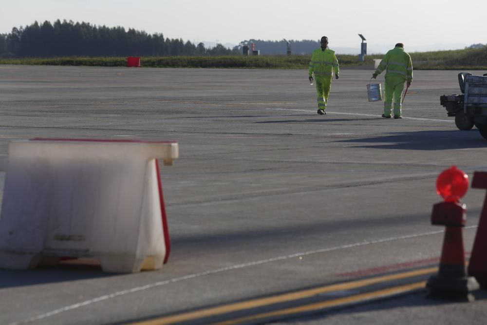 El Aeropuerto de Asturias moderniza su dispositivo antiniebla