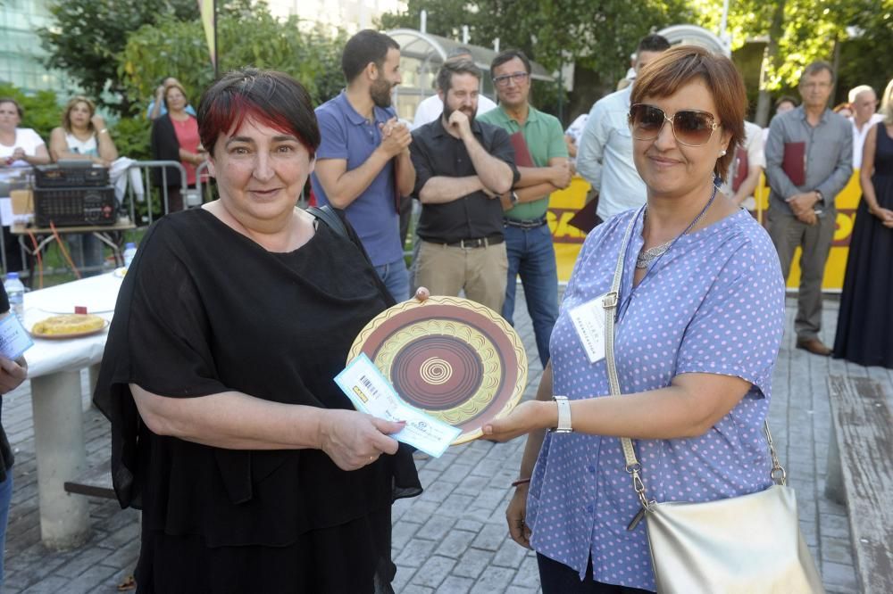 Concurso de tortilla en la fiesta de O Castrillón