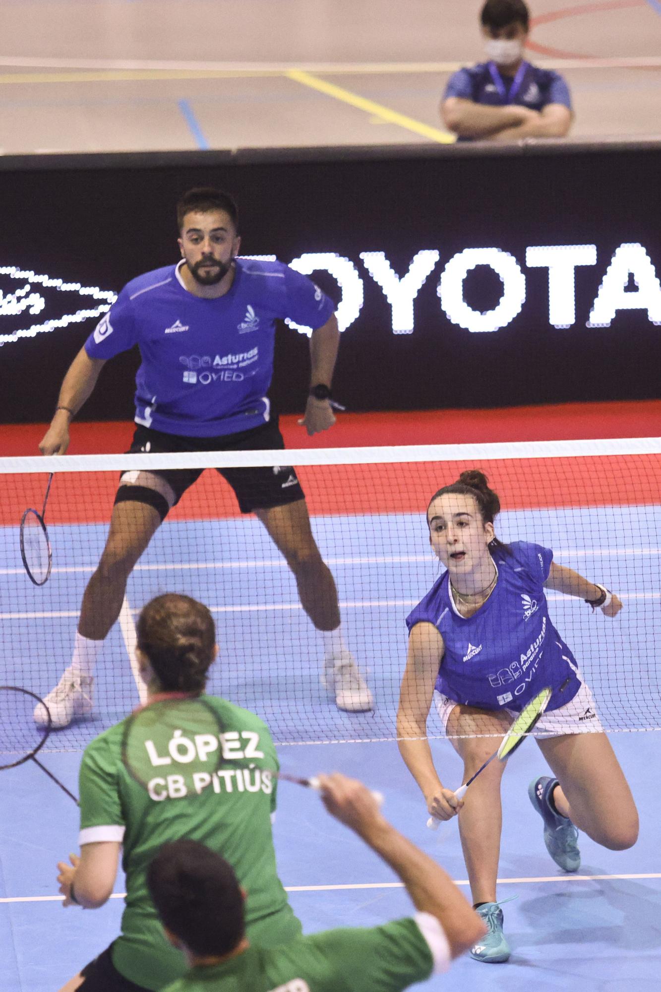 Victoria del Bádminton Oviedo en el partido de ida de la final de Liga