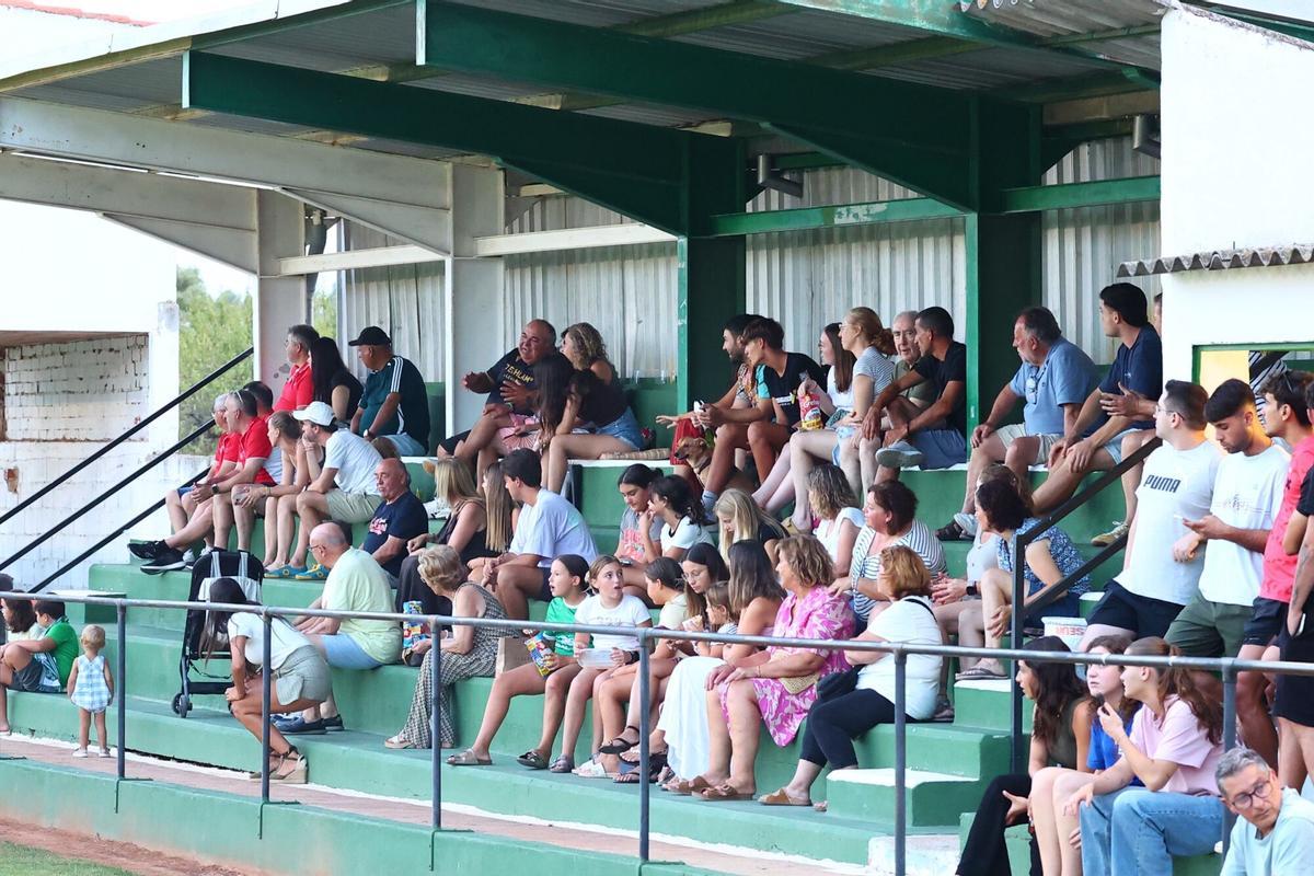 Galería | Así ha sido el espectacular regreso de Roberto Bautista al fútbol