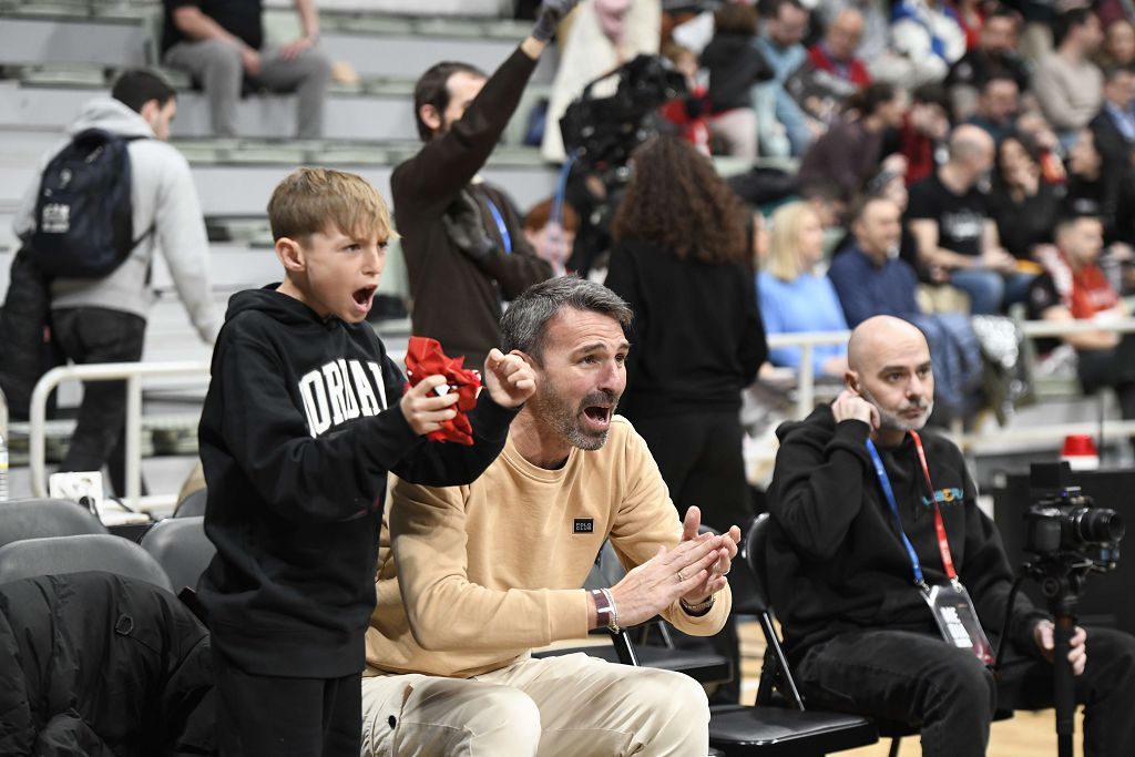 Todas las imágenes del partido del UCAM Murcia contra el Bàsquet Girona