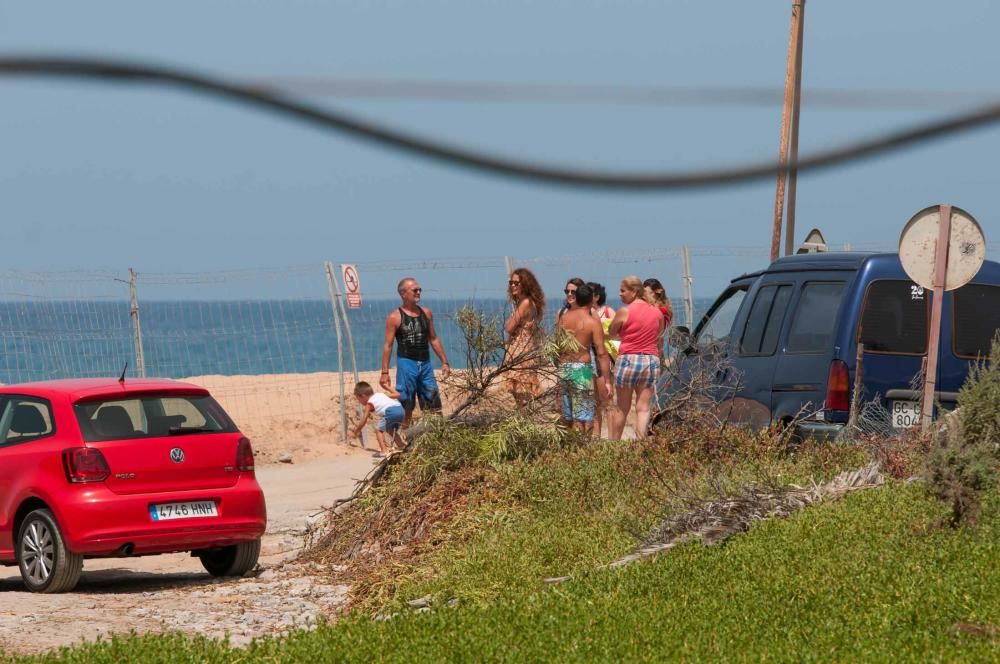 Afectados por la nueva playa de Tauro