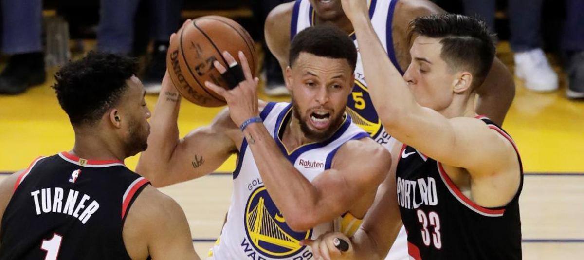 Curry, durante el partido Warrios-Trail Blazers.