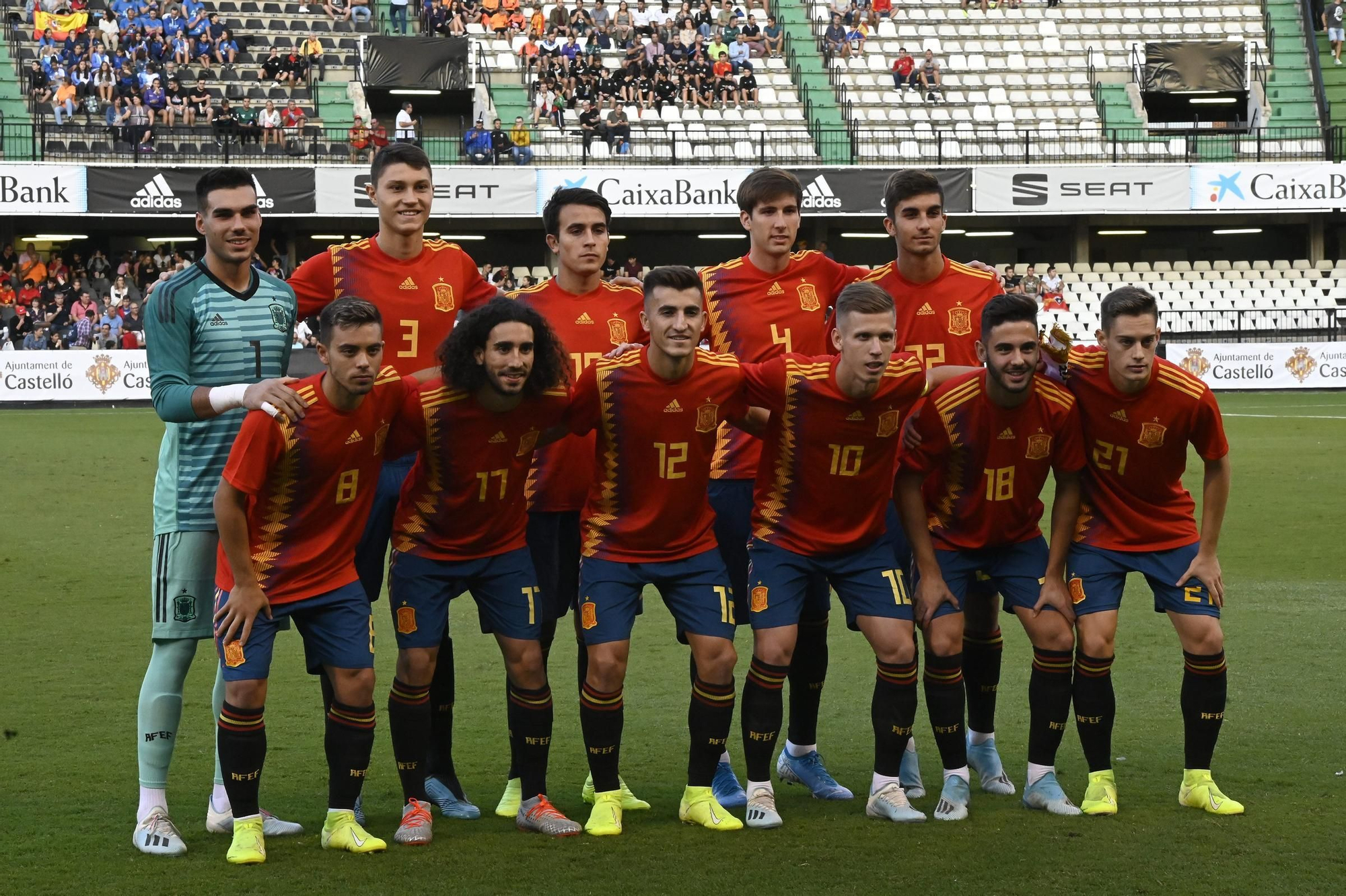 Galería | Búscate en las últimas visitas de la selección española al SkyFi Castalia