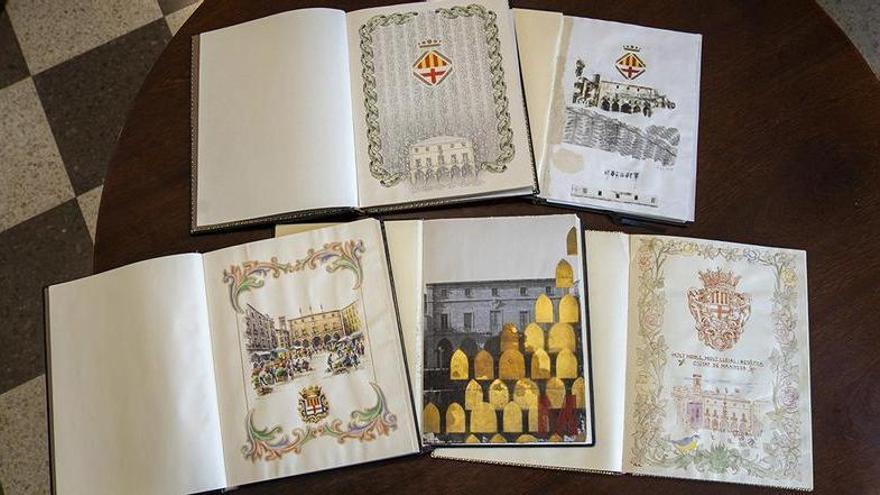 Cada llibre s’obre amb un dibuix original d’un artista de la ciutat que il·lustra la façana de l’Ajuntament i l’escut de Manresa