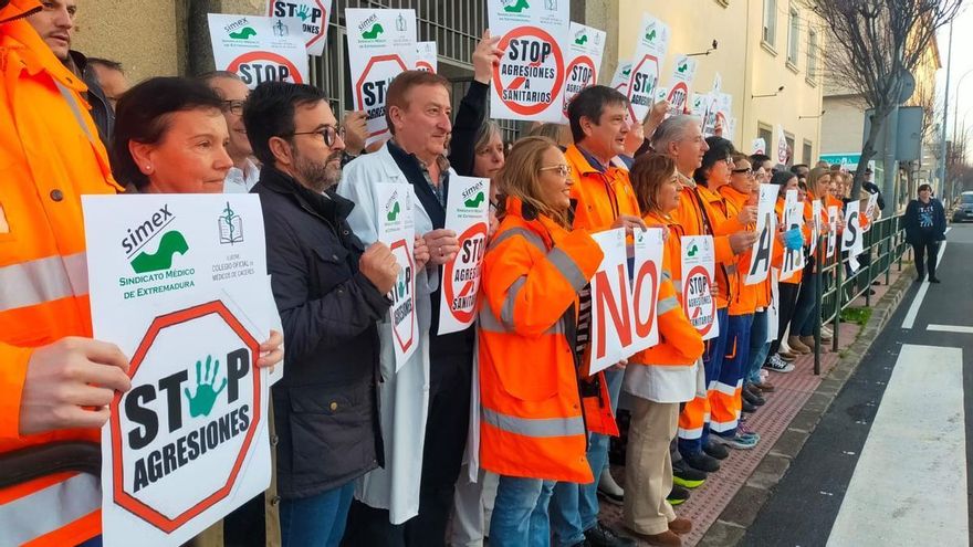 Extremadura pone un escudo frente  al alza de las agresiones a sanitarios