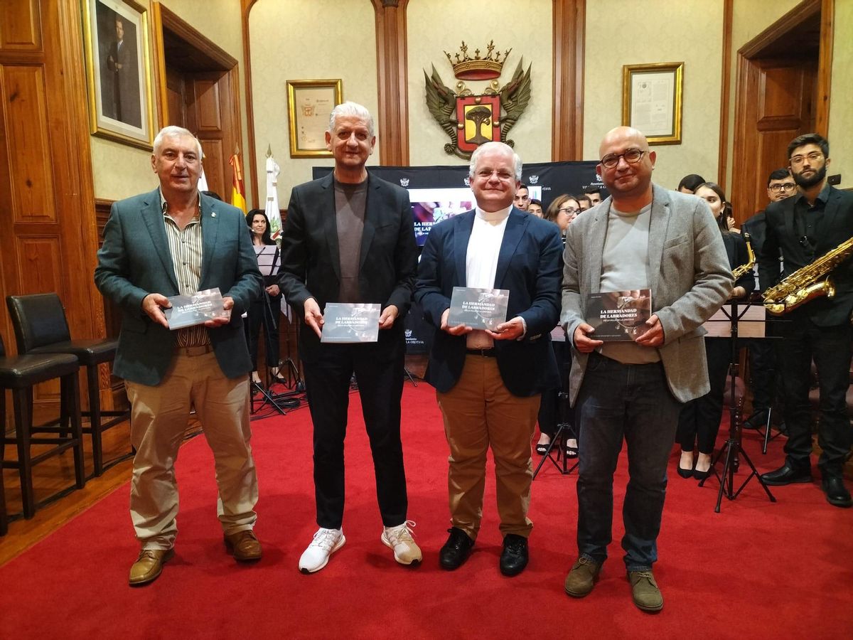 El acto de presentación del libro sobre la Hermandad de Labradores de San Isidro La Orotava