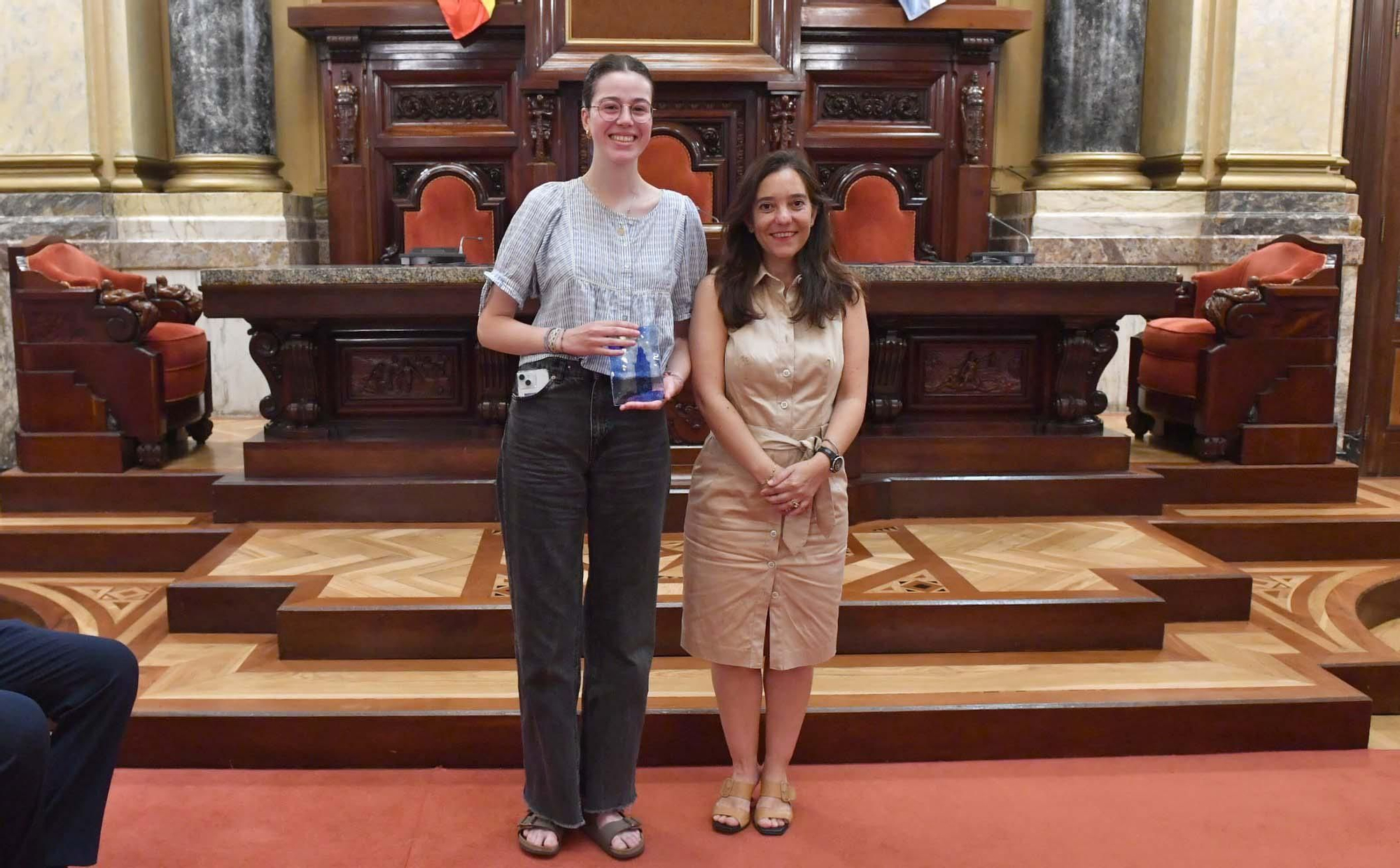 Homenaje en María Pita a los alumnos con mejores expedientes en la PAU 2025