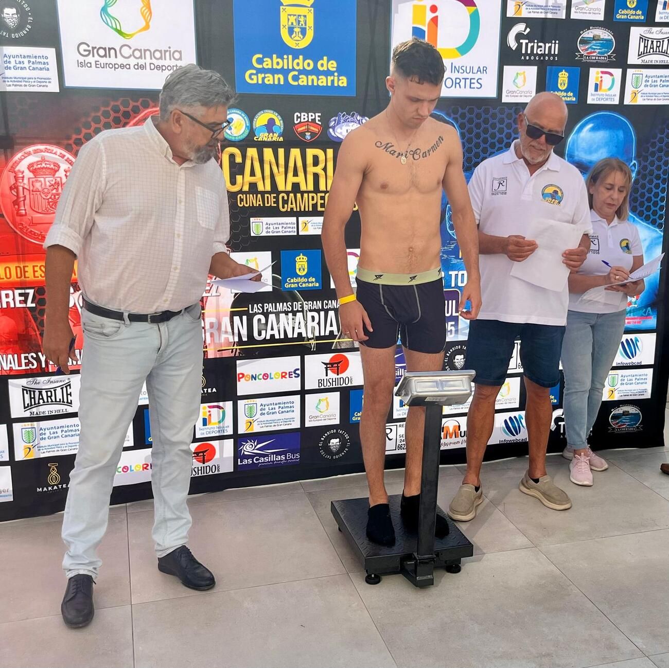 Pesaje de púgiles para la velada de boxeo 'Canarias, Cuna de Campeones'
