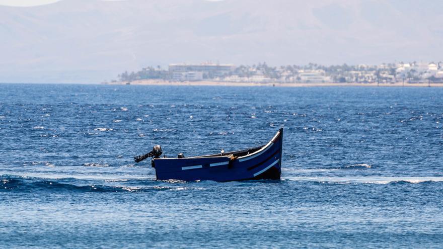 Rescatan a 17 migrantes que viajaban a bordo de una patera en Formentera