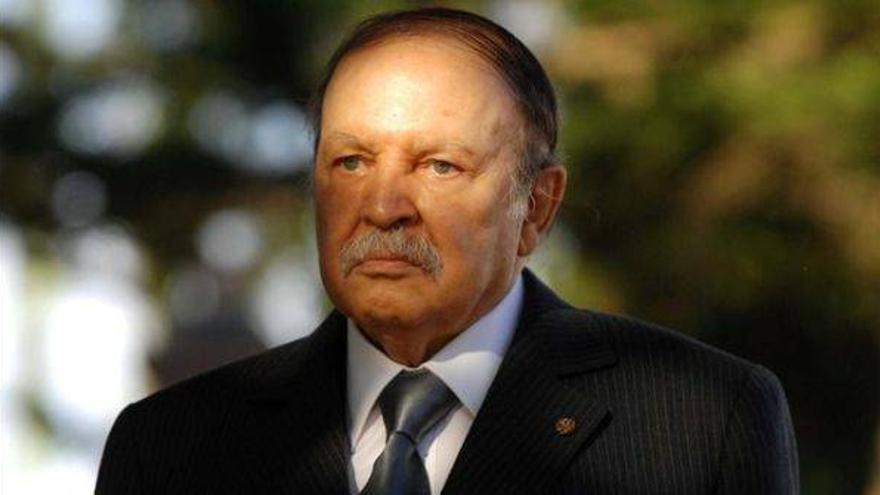 El presidente de Argelia ha sido hospitalizado en Francia