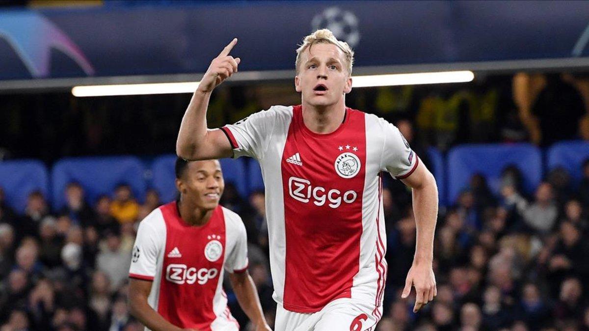 Donny van de Beek confía en acabar recalando en el FC Barcelona