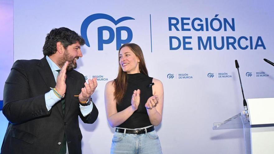 López Miras ve al Gobierno de Sánchez en 