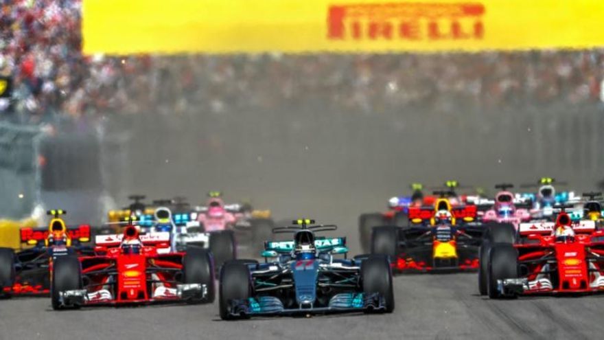 Bottas sorprèn a Sotxi i Vettel referma el seu liderat