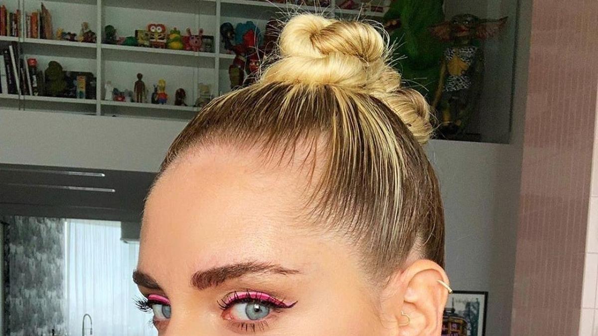 Chiara Ferragni, con el look de plumas