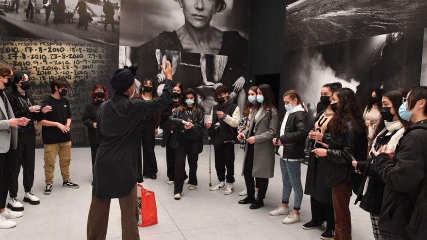 El destino de los ingresos por la exposición de Peter Lindbergh: 40.000 euros en becas en Bellas Artes