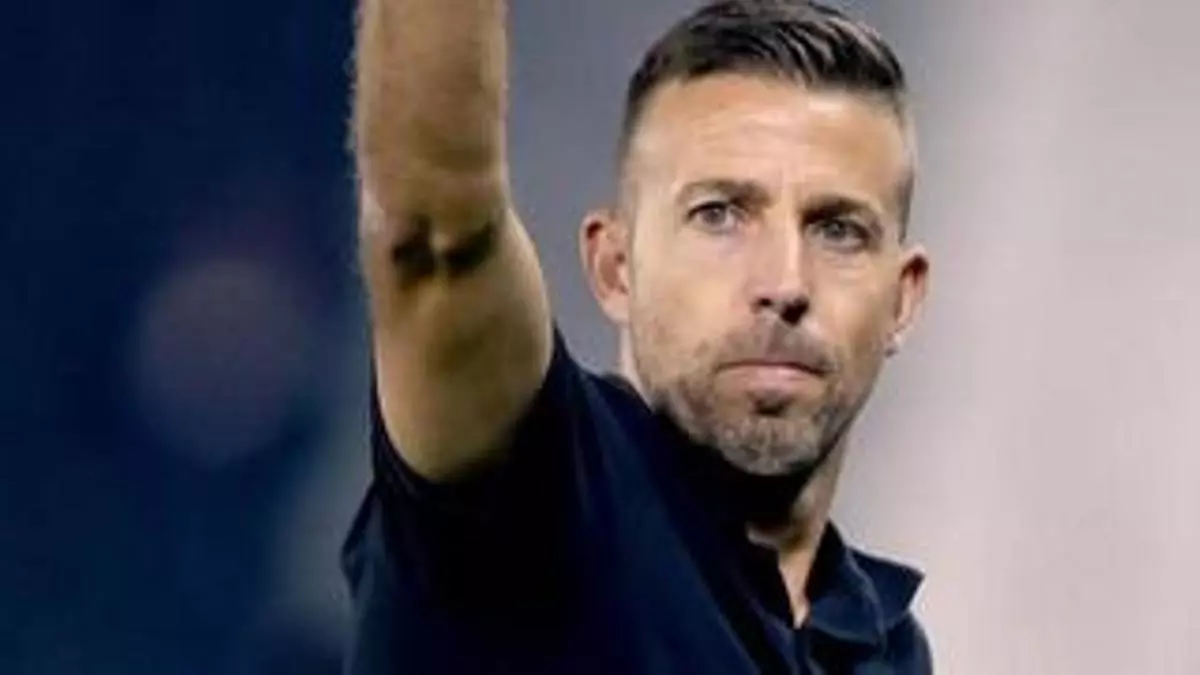 ¿Con qué 18 profesionales cuenta Luis García para la pretemporada de la UD Las Palmas?