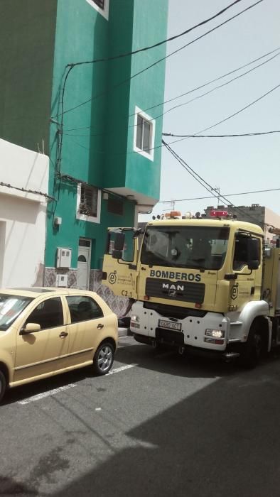 Incendio en una casa de Orilla Baja, en Santa Lucía de Tirajana