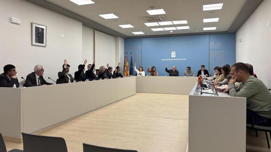 Sorpresa en Benicarló: el PP saca adelante su presupuesto gracias a la abstención de Compromís